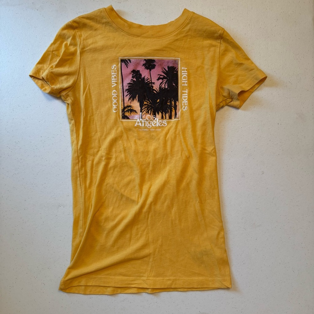 Aeropostale Classic Crew Graphic Tee | XS